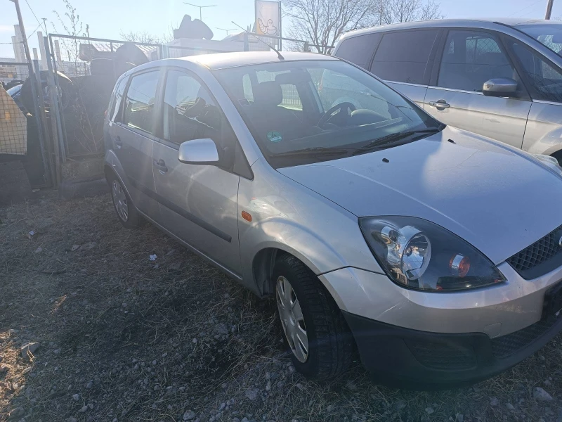 Ford Fiesta, снимка 2 - Автомобили и джипове - 48578065