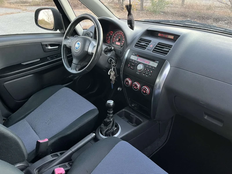 Fiat Sedici 1.9MJET 4x4 , снимка 13 - Автомобили и джипове - 48600912