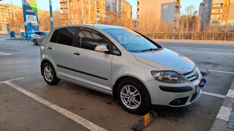 VW Golf Plus, снимка 15 - Автомобили и джипове - 49409825