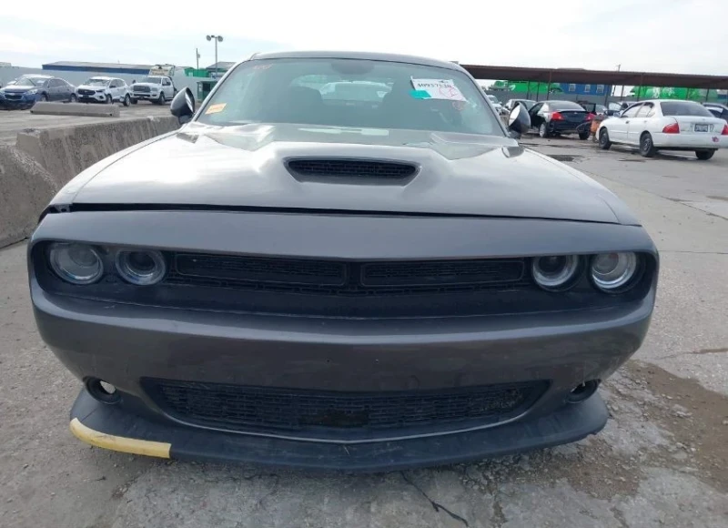 Dodge Challenger, снимка 2 - Автомобили и джипове - 49483896