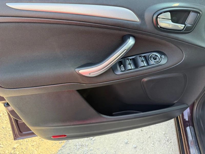 Ford S-Max 1.6i CH Navi 7m, снимка 11 - Автомобили и джипове - 51306409
