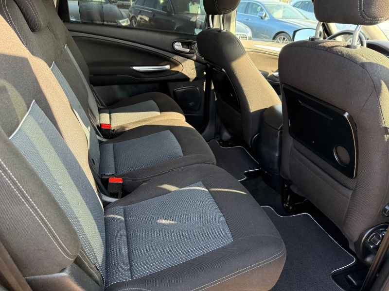 Ford S-Max 1.6i CH Navi 7m, снимка 8 - Автомобили и джипове - 51306409