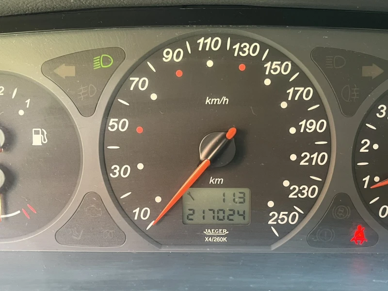 Citroen C5 Дизел, снимка 10 - Автомобили и джипове - 51850157