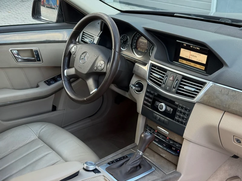 Mercedes-Benz E 220 D* ELEGANCE* TOP* ЛИЗИНГ, снимка 10 - Автомобили и джипове - 51945522