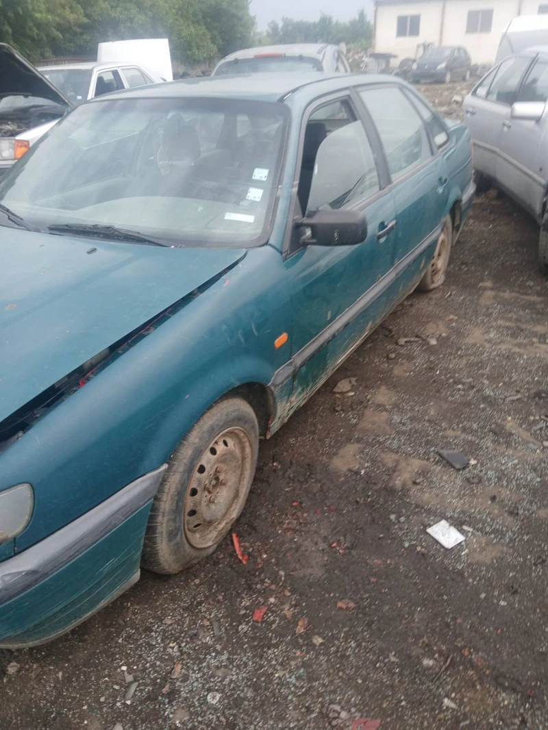 VW Passat, снимка 4 - Автомобили и джипове - 52047648