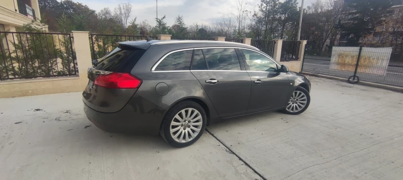 Opel Insignia, снимка 16 - Автомобили и джипове - 52635966