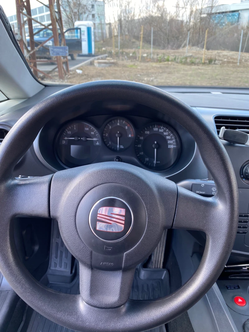 Seat Leon Seat Leon 1.9 tdi, снимка 11 - Автомобили и джипове - 52708599
