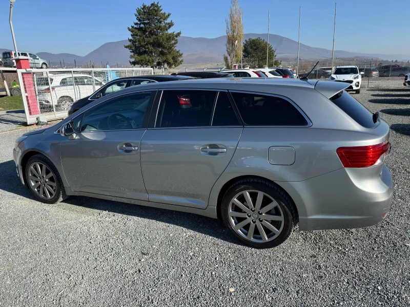 Toyota Avensis (KATO НОВА), снимка 9 - Автомобили и джипове - 52815980
