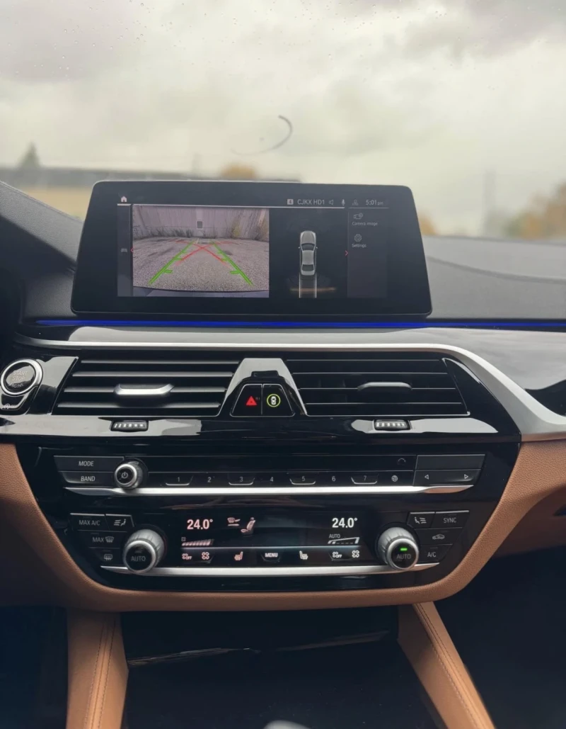 BMW 540 HEAD UP * * СЕРВИЗНА ИСТОРИЯ * * БЕЗ ИНЦИДЕНТИ * *, снимка 10 - Автомобили и джипове - 53240191