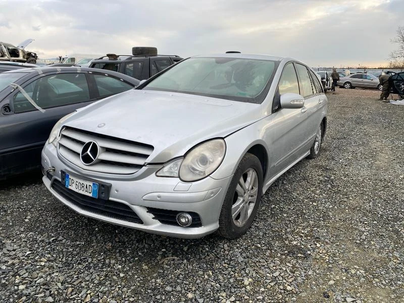 Mercedes-Benz R 350 Бензин на части , снимка 4 - Автомобили и джипове - 27473996