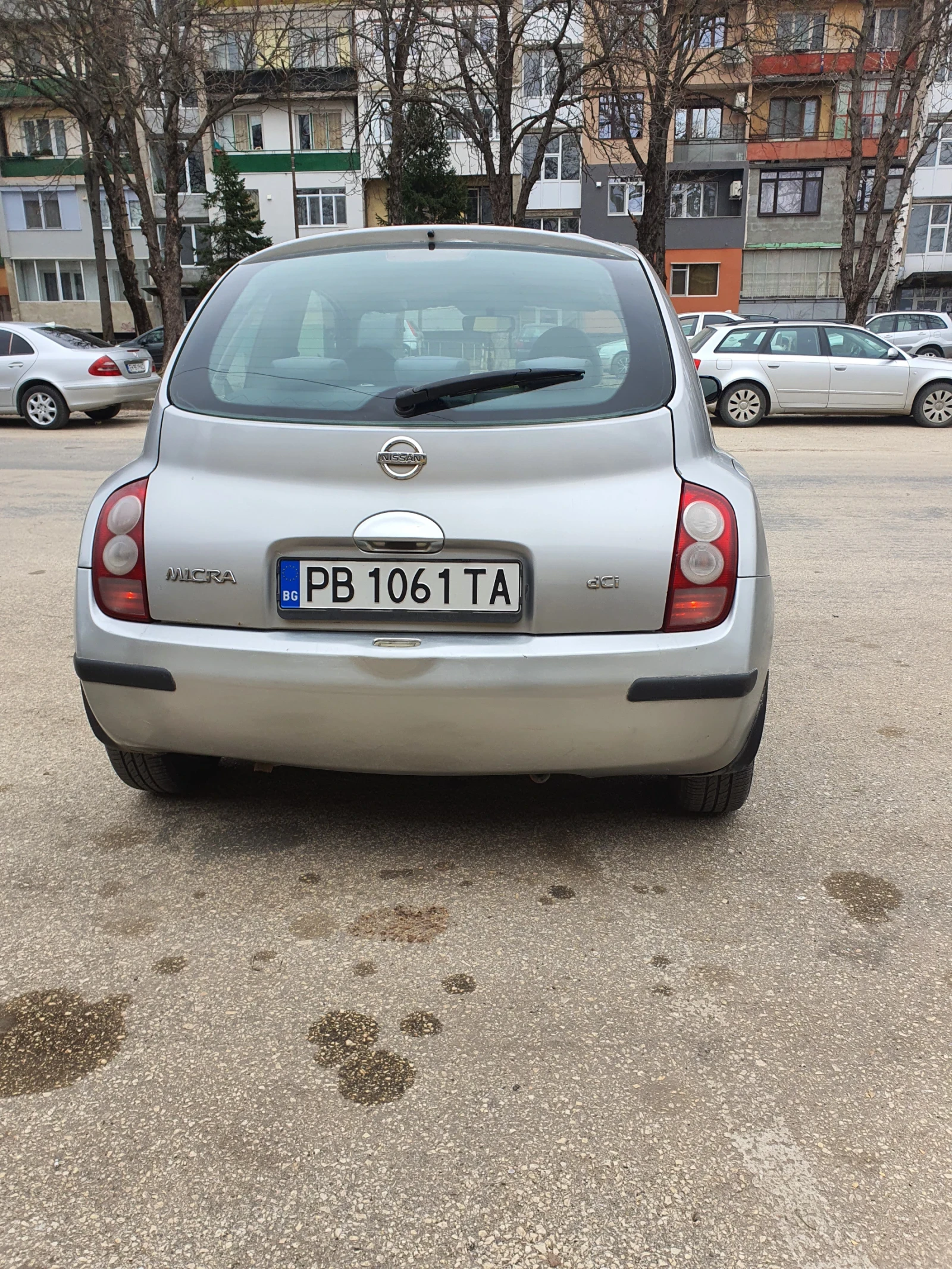 Nissan Micra 1.5 65кс дизел - изображение 8