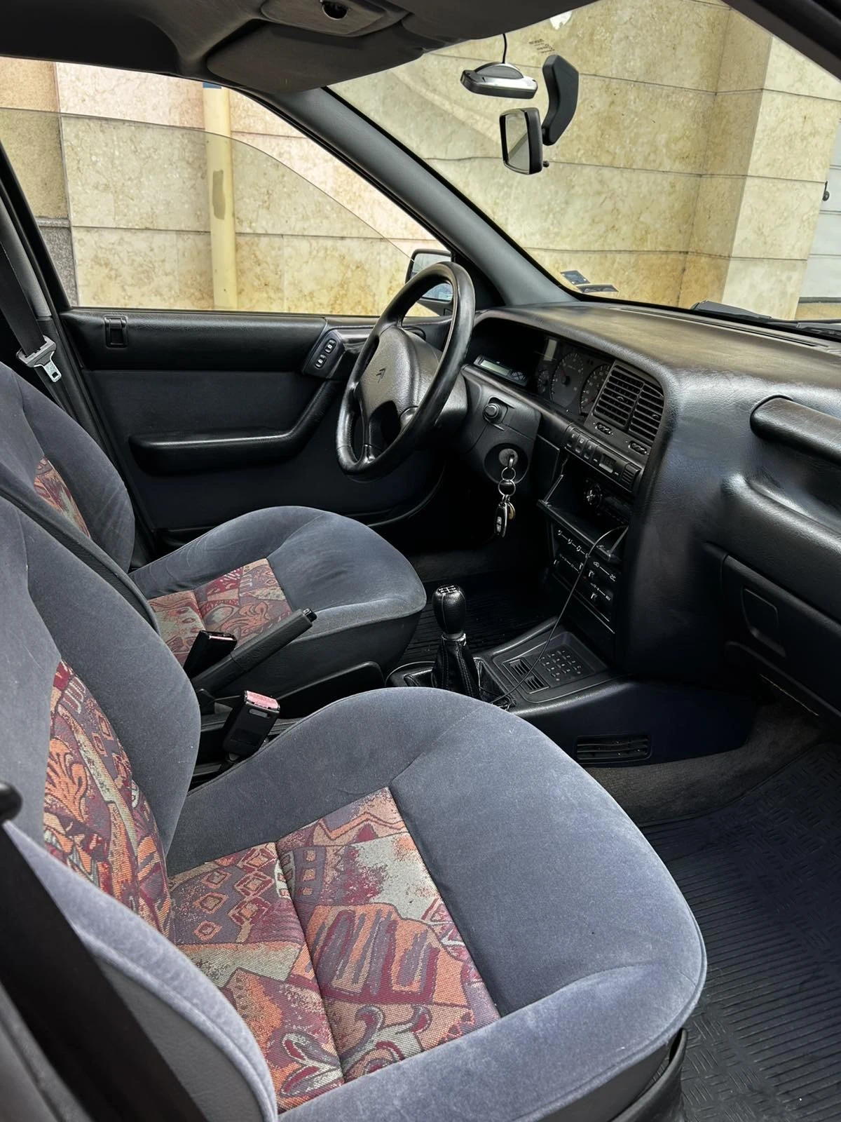 Citroen Xantia 1.9td КАТО НОВА, 1 СОБСТВЕНИК - изображение 10