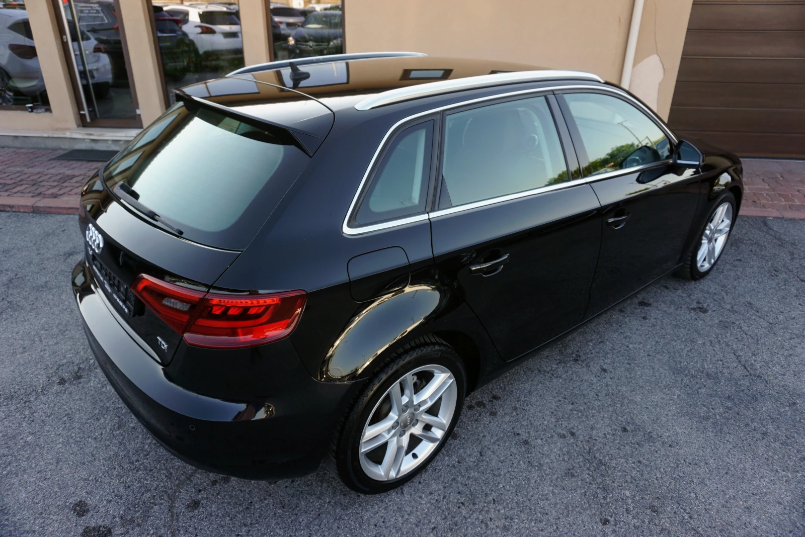 Audi A3 SPORTBACK 1.6TDI AMBITION - изображение 3