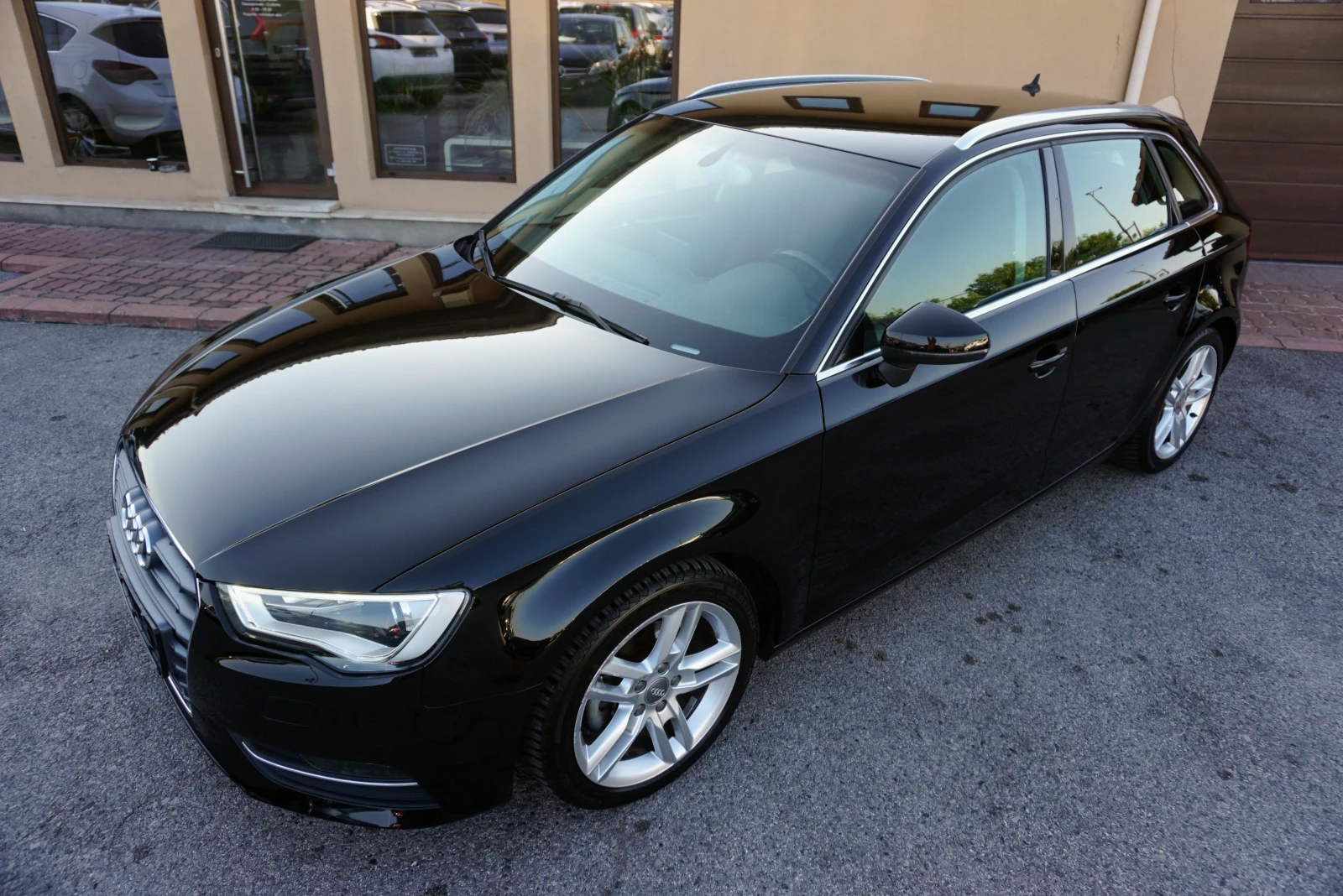 Audi A3 SPORTBACK 1.6TDI AMBITION - изображение 2