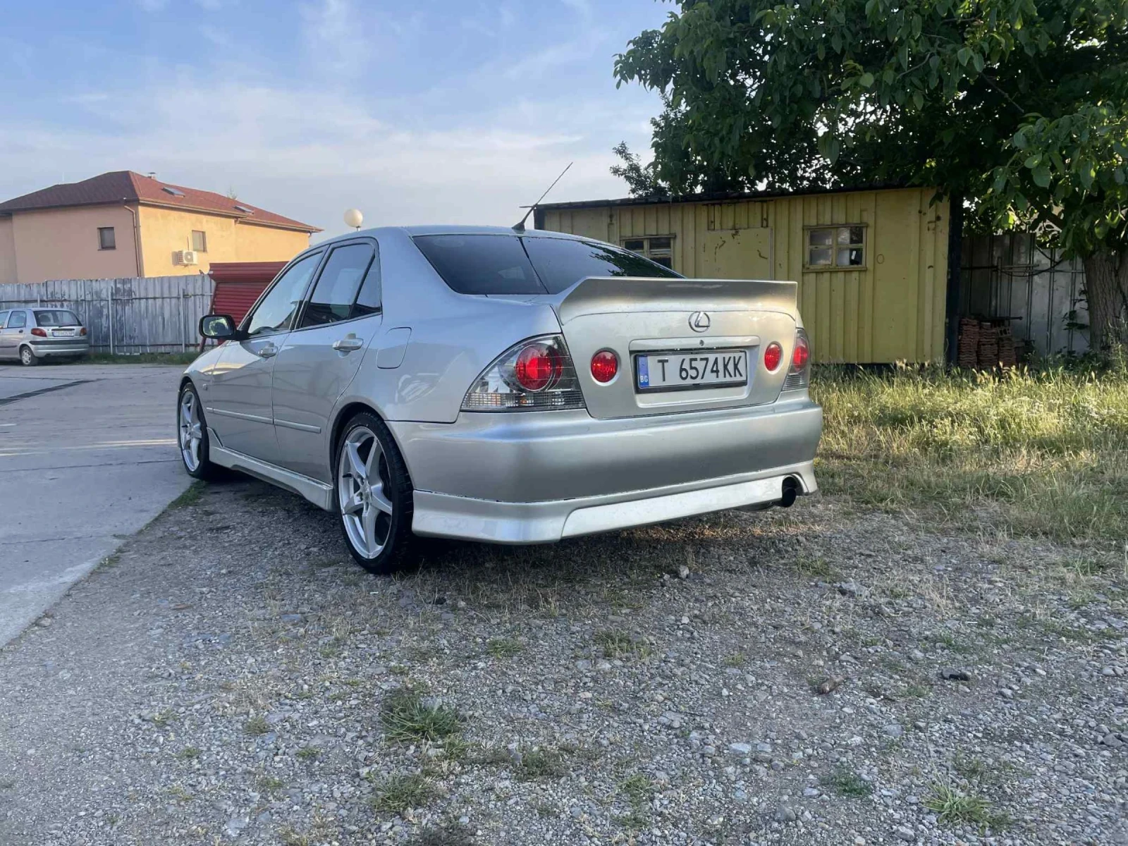 Lexus IS 200  - изображение 4