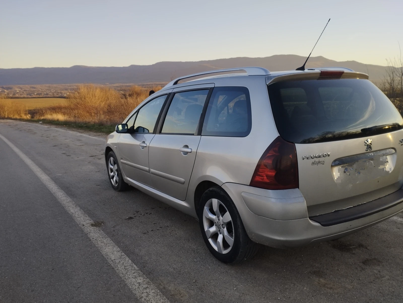 Peugeot 307 2.0 - изображение 4