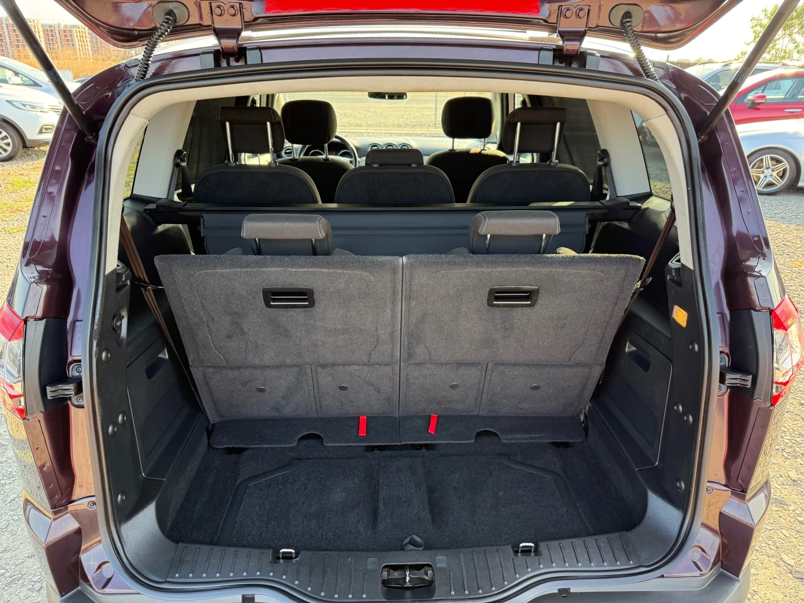 Ford S-Max 1.6i CH Navi 7m - изображение 7