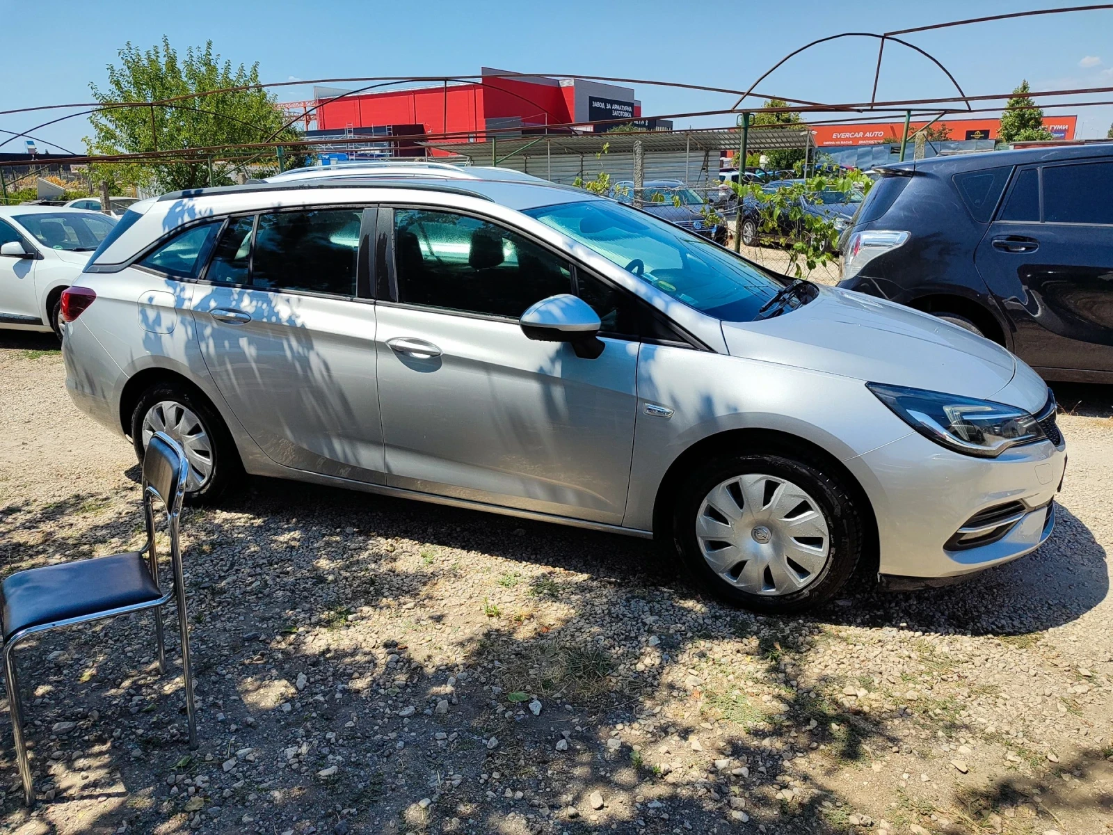 Opel Astra 1.5 - изображение 6