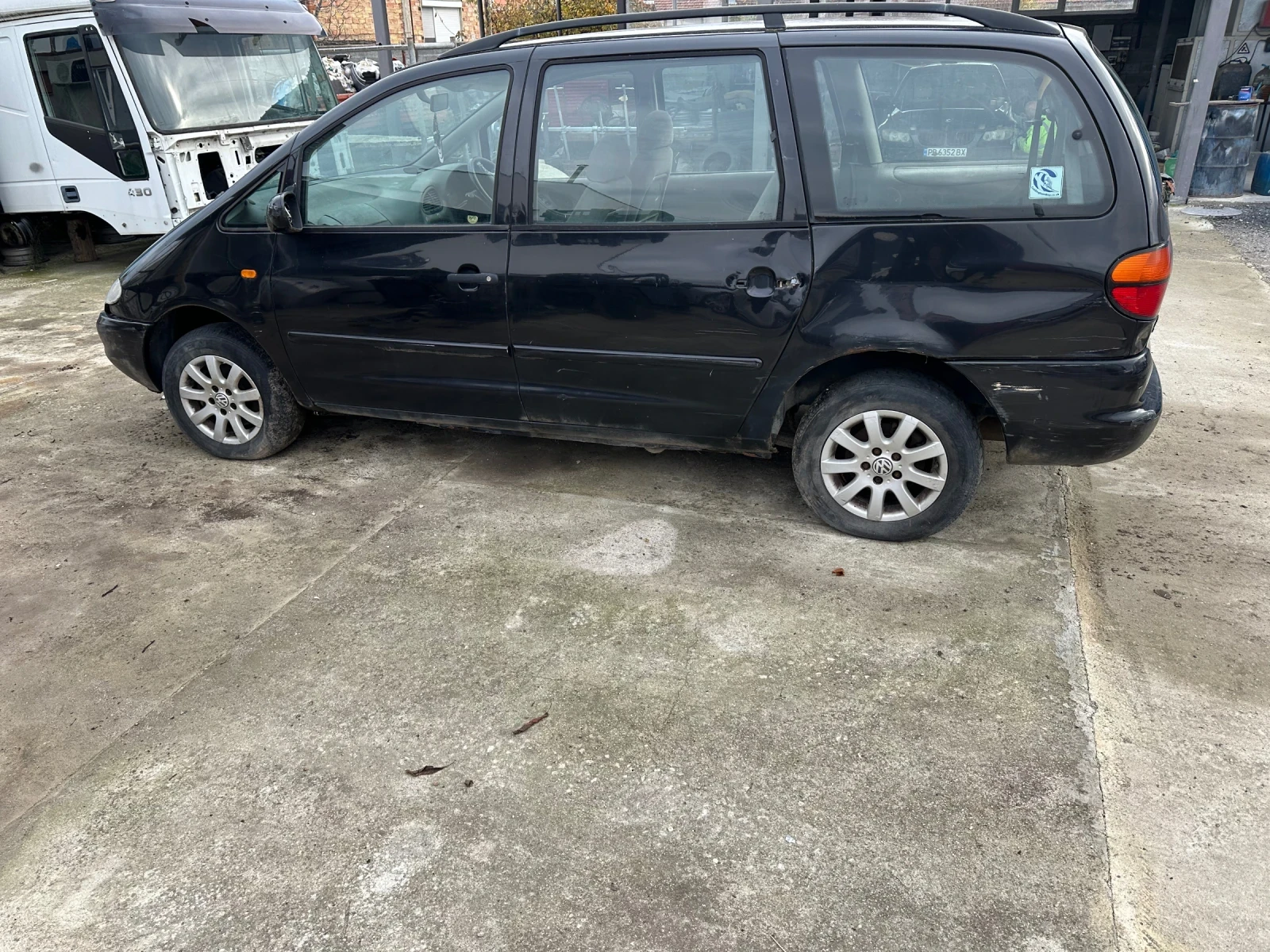 VW Sharan 1.9 TDI - изображение 3