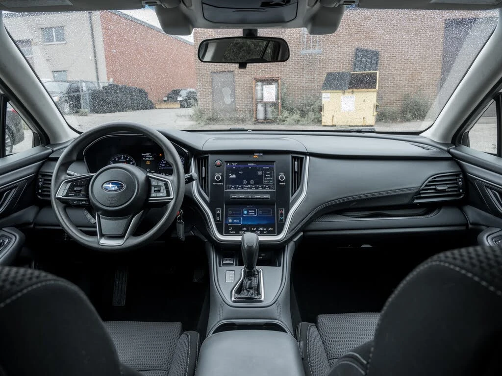 Subaru Outback Convenience* 4x4* Камера* Подгрев* CarPlay - изображение 9