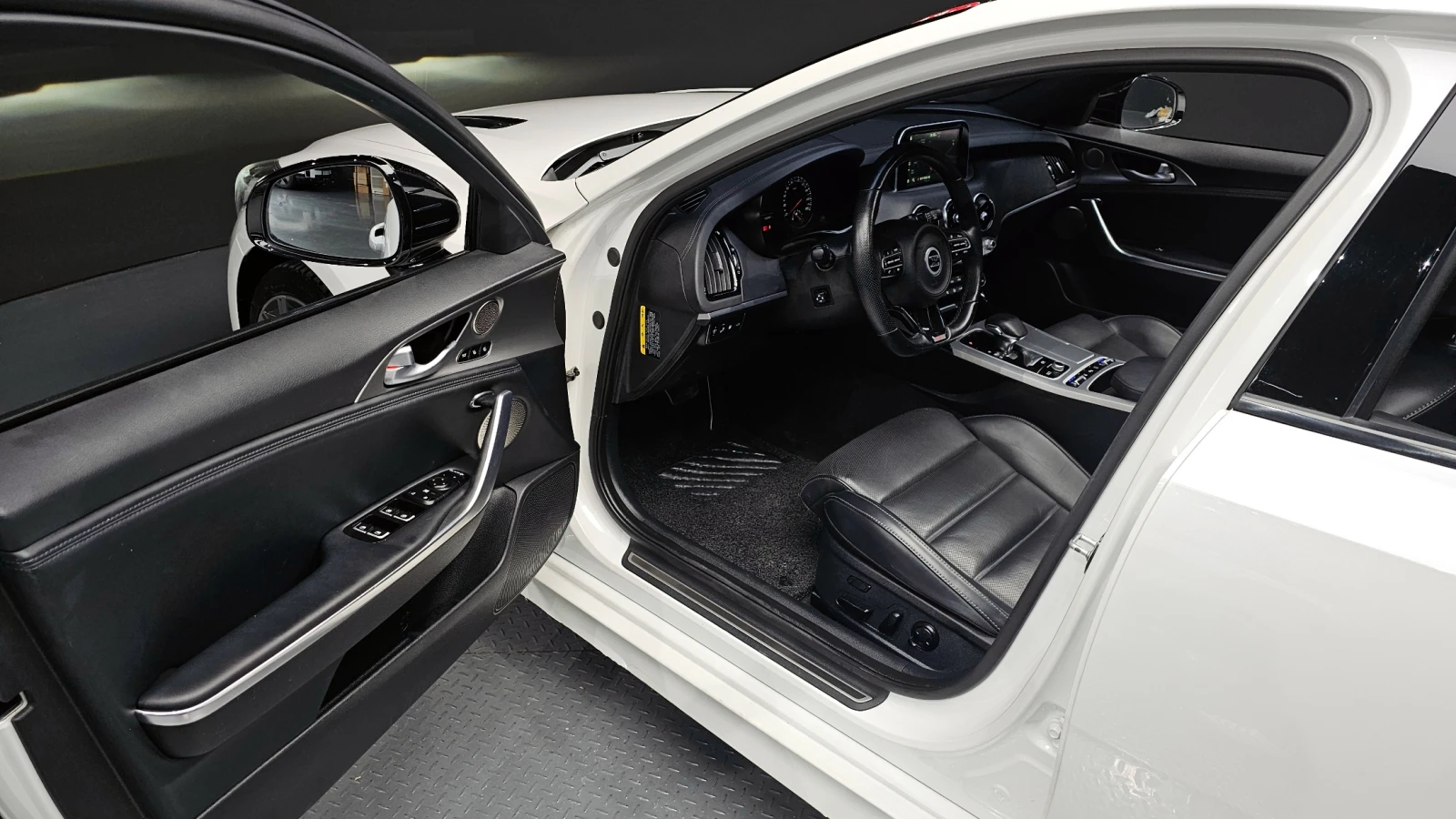 Kia Stinger 3.3T 2WD GT autogeorge.com - изображение 10