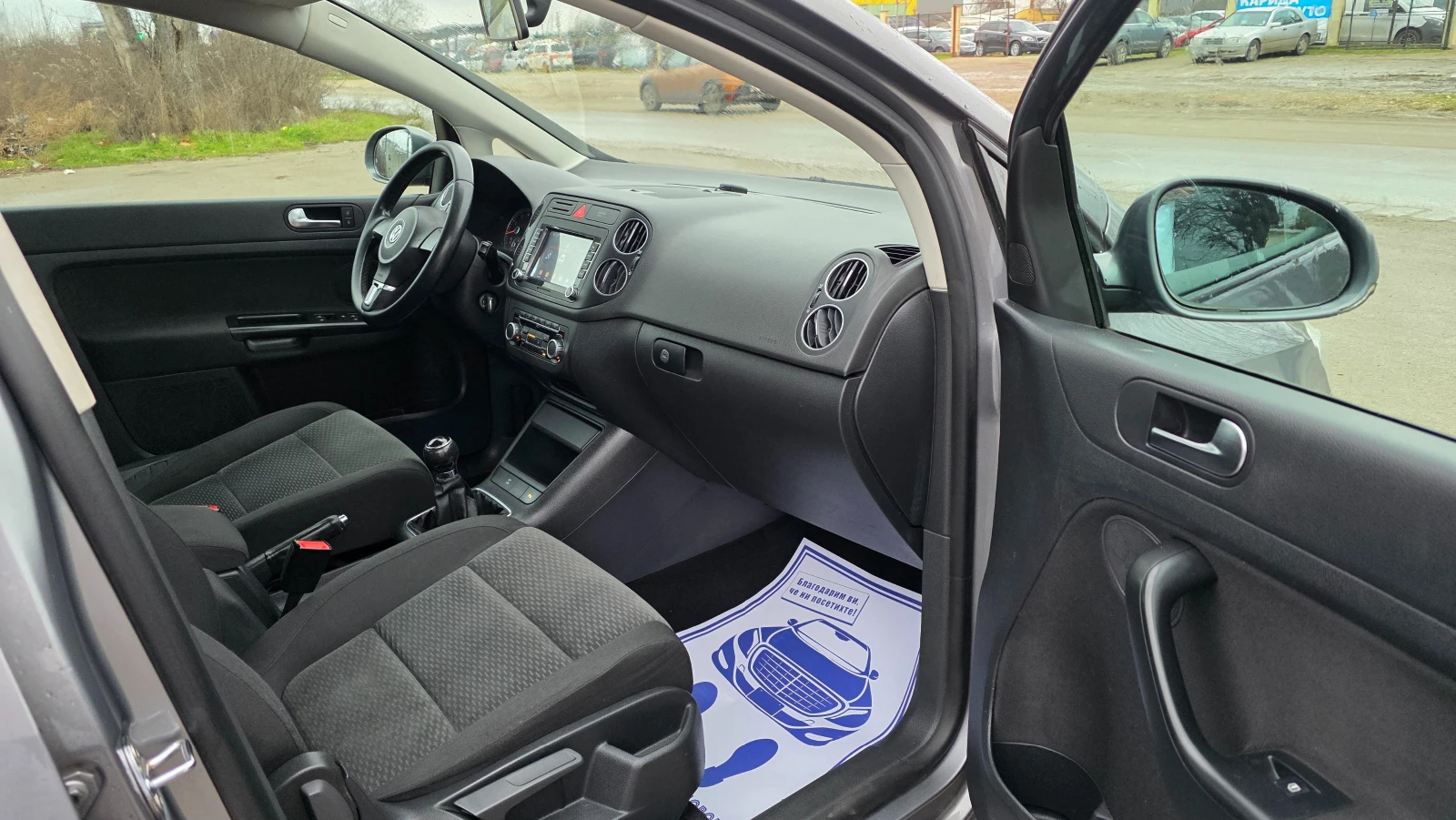 VW Golf Plus 1.6i/102hp/NAVI, снимка 12 - Автомобили и джипове - 53750790