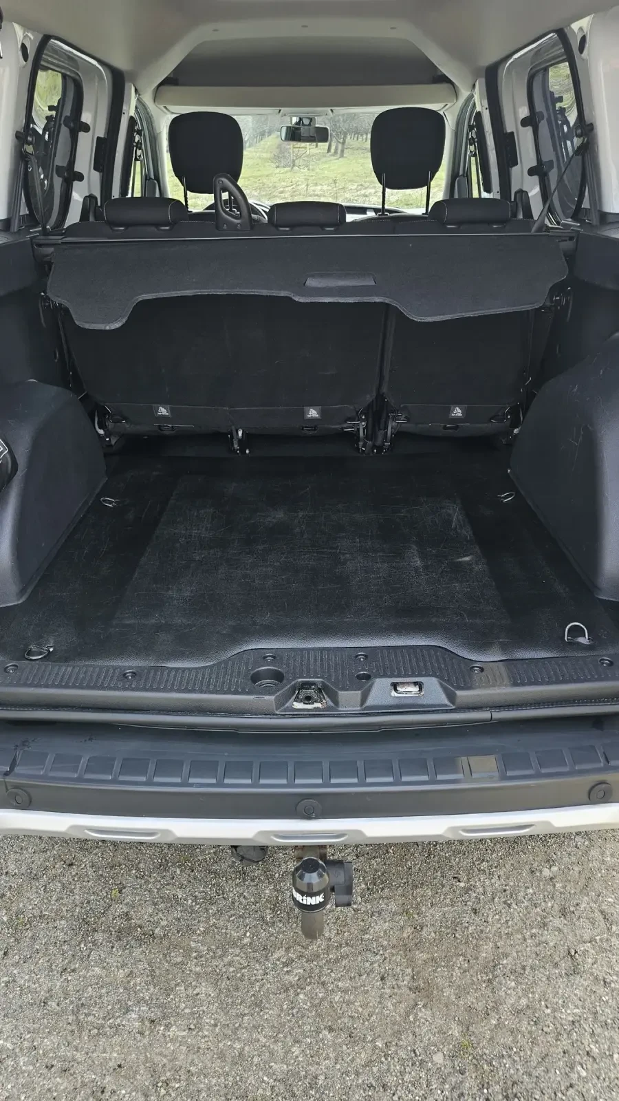 Dacia Dokker 1.6 SCe / Фабрична Газ , снимка 10 - Автомобили и джипове - 53878774