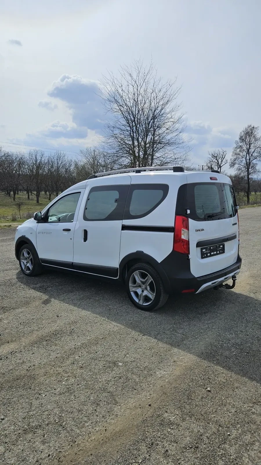 Dacia Dokker 1.6 SCe / Фабрична Газ , снимка 6 - Автомобили и джипове - 53878774