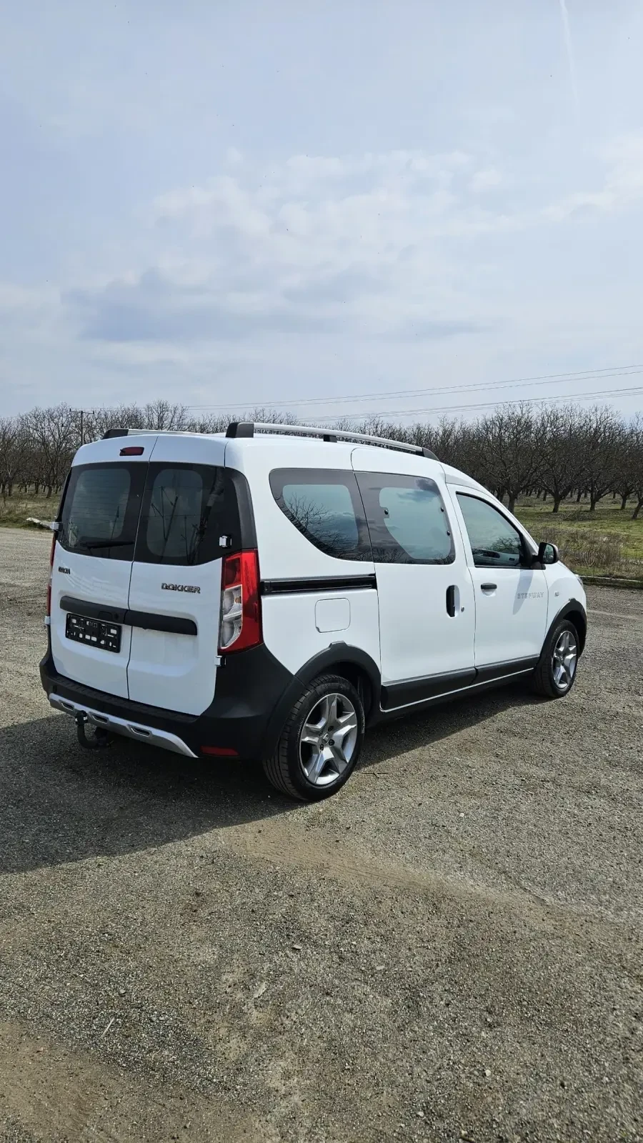 Dacia Dokker 1.6 SCe / Фабрична Газ , снимка 4 - Автомобили и джипове - 53878774