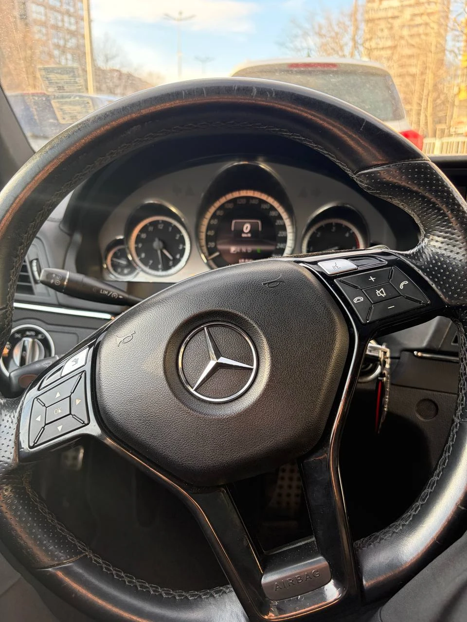 Mercedes-Benz E 350 Mercedes-Benz E350D AMG Pack* 265 к.с. , снимка 4 - Автомобили и джипове - 53890519