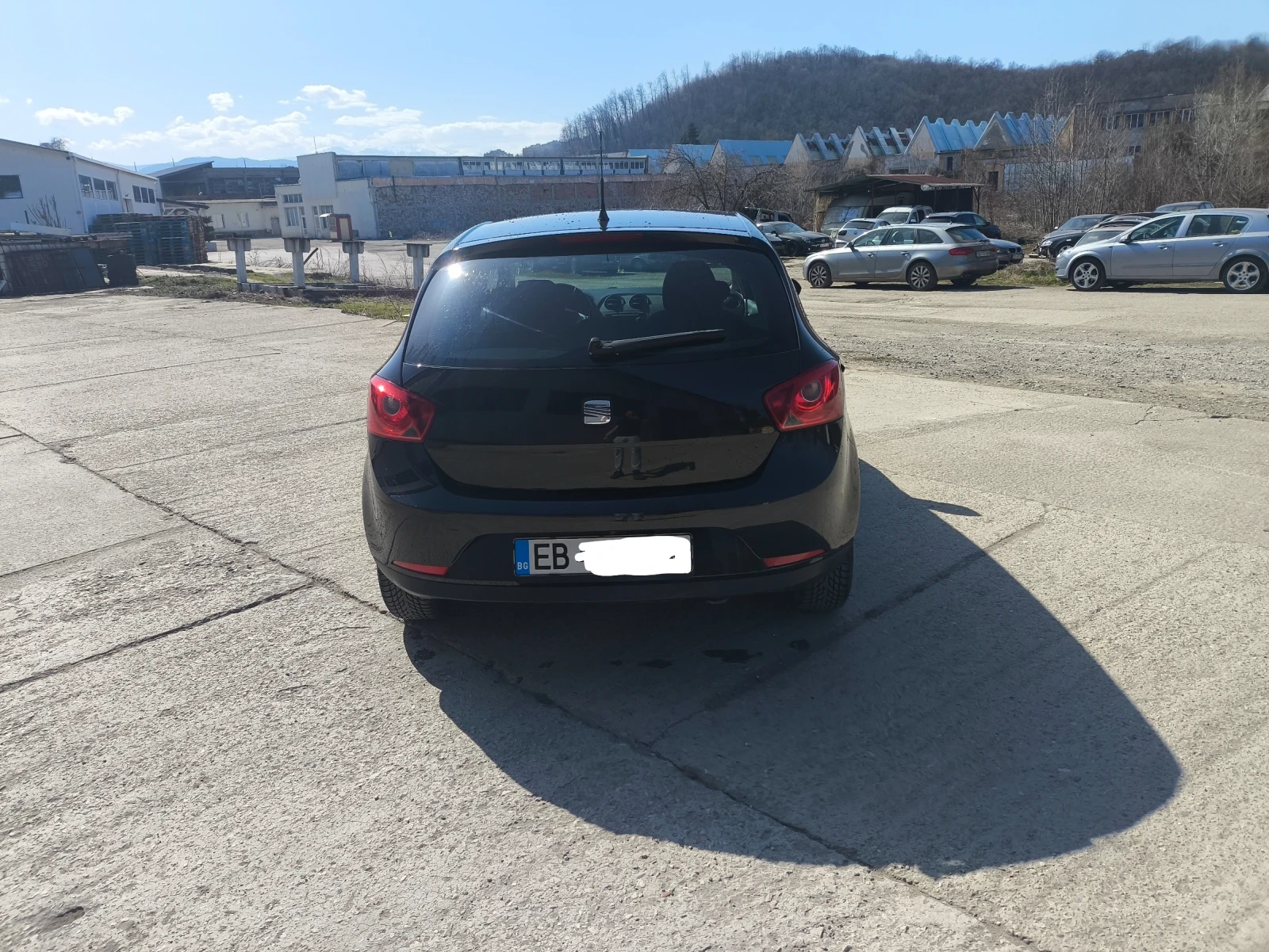 Seat Ibiza 1.4 85к.с. Бензин, снимка 6 - Автомобили и джипове - 53935248
