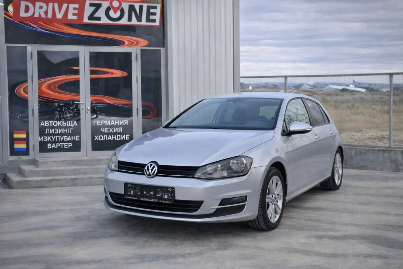 VW Golf VI 1.6 TDI | Auto.bg — изображение 1