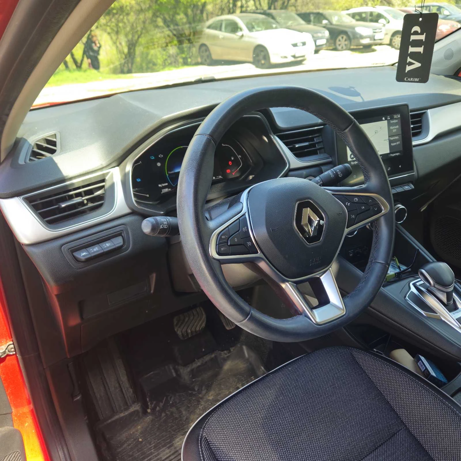 Renault Captur, снимка 5 - Автомобили и джипове - 54754700