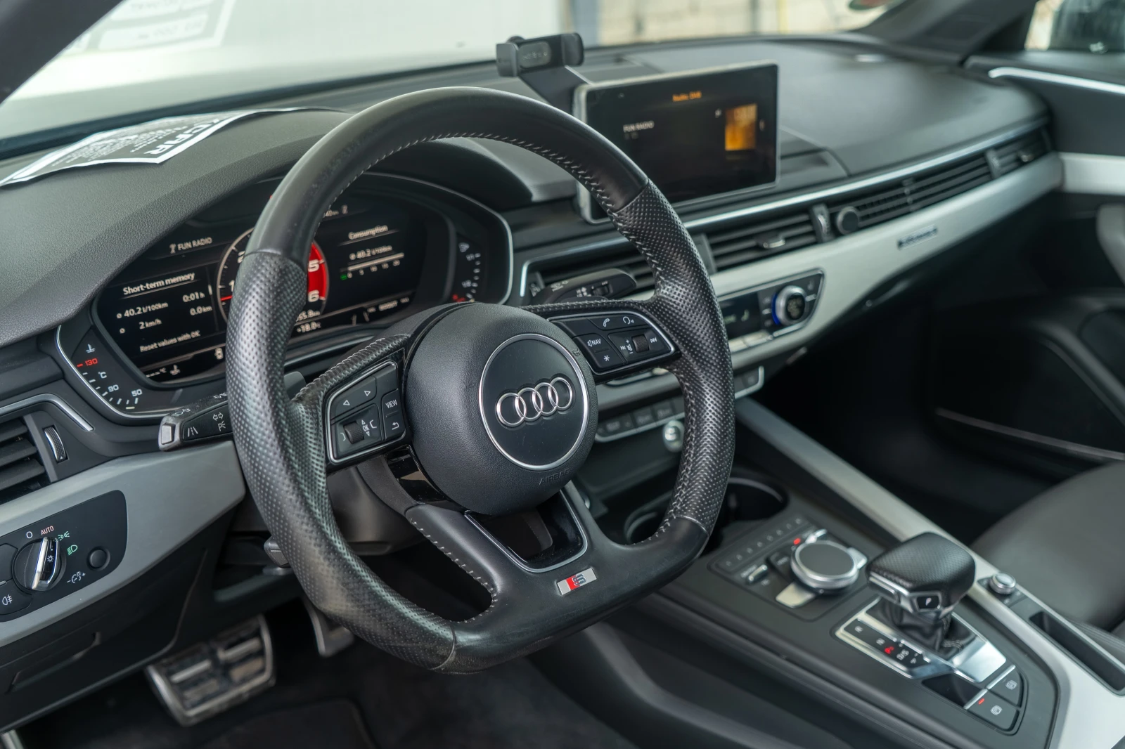 Audi A4 3.0TDI = QUATTRO = S-LINE = BBS = FULL = ЛИЗИНГ, снимка 8 - Автомобили и джипове - 54461432