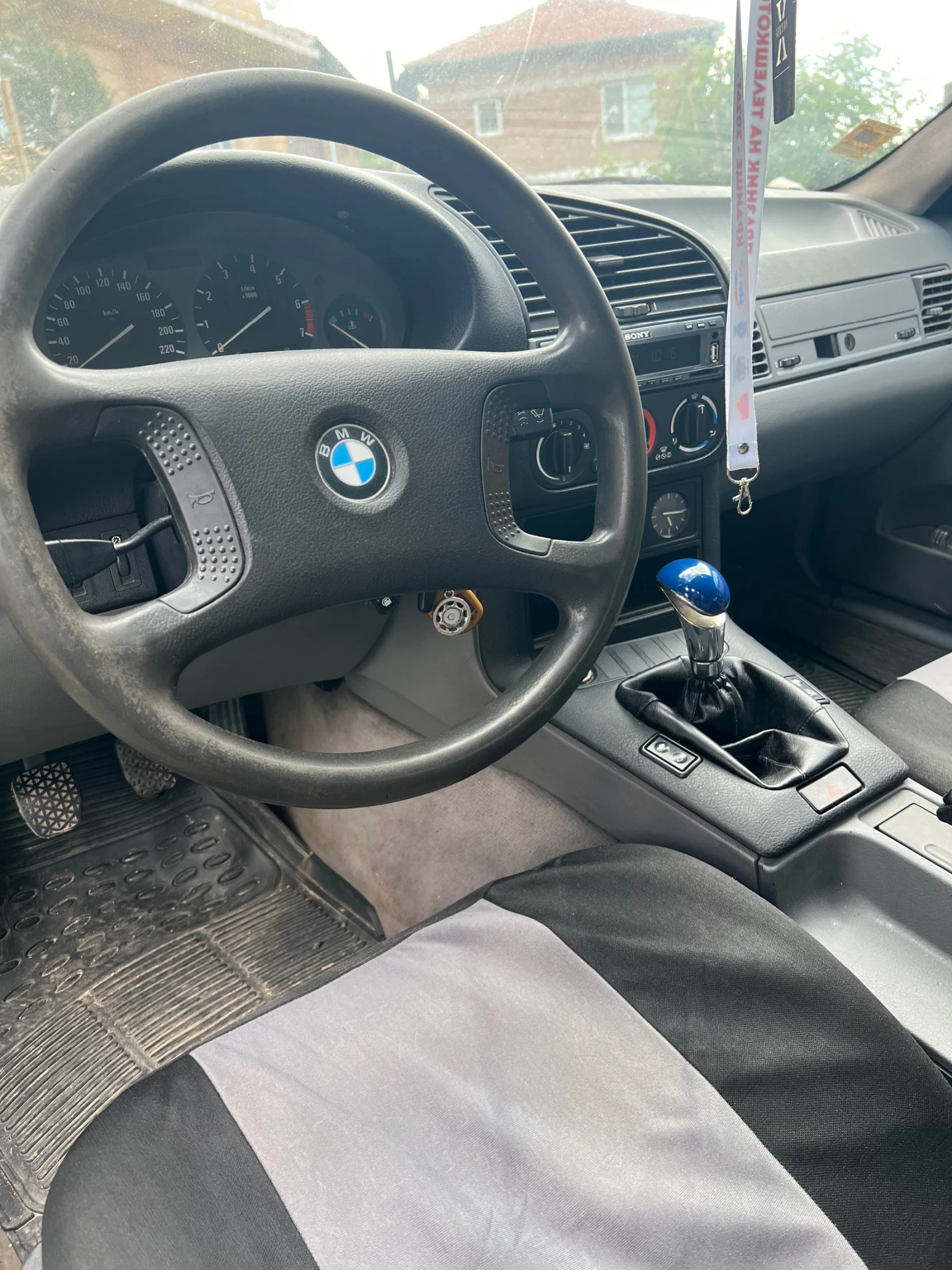 BMW 318 Газ, снимка 6 - Автомобили и джипове - 54518620