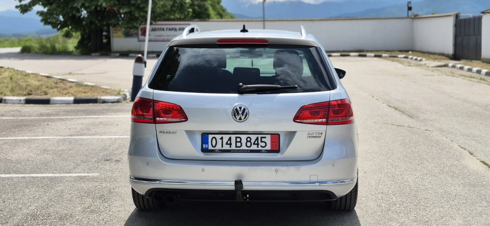 VW Passat 2, 0 TDI Variant  Highline , снимка 9 - Автомобили и джипове - 54576665