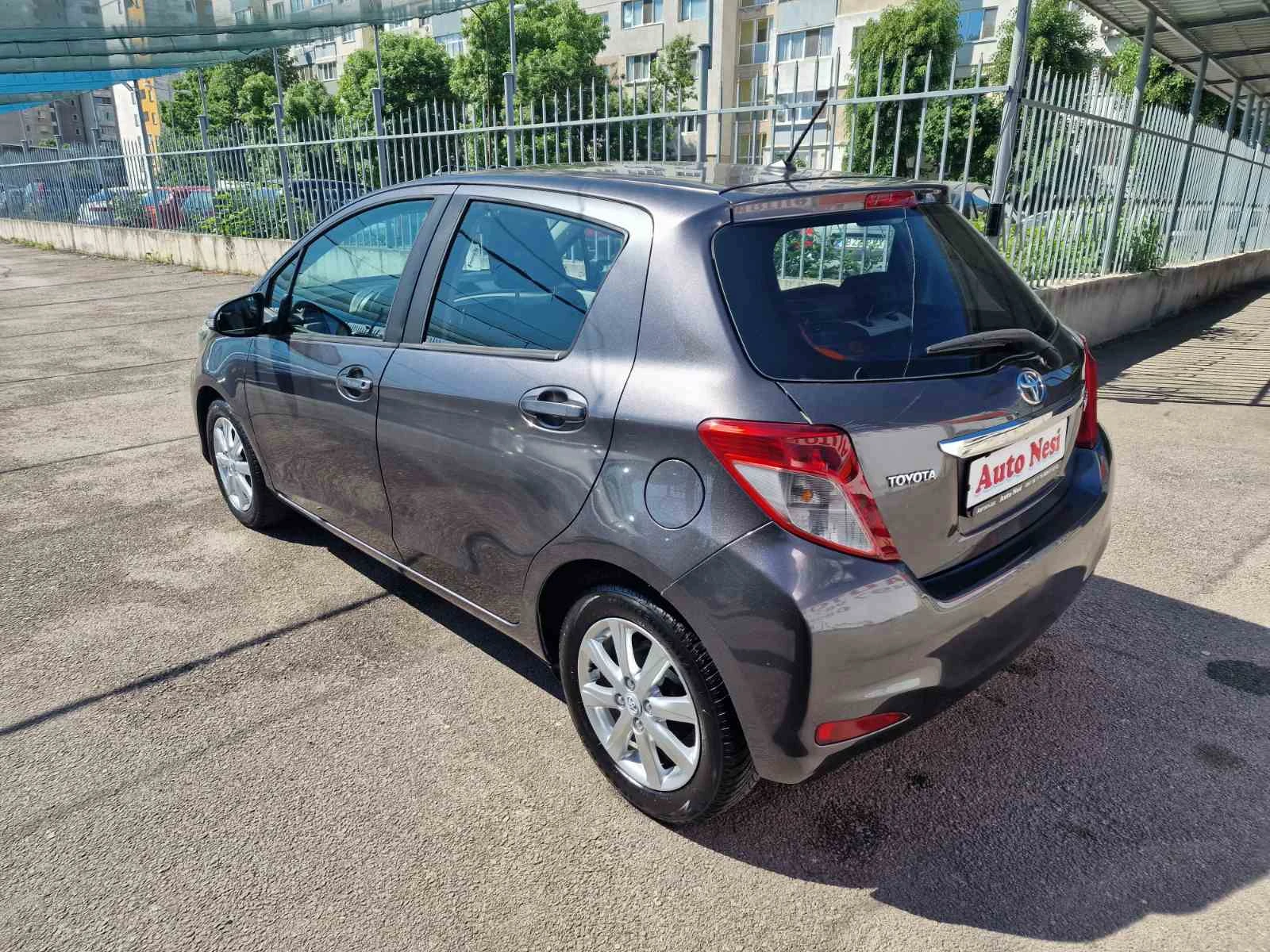 Toyota Yaris 1.4D4D-NAVI-CAMERA, снимка 4 - Автомобили и джипове - 54681691