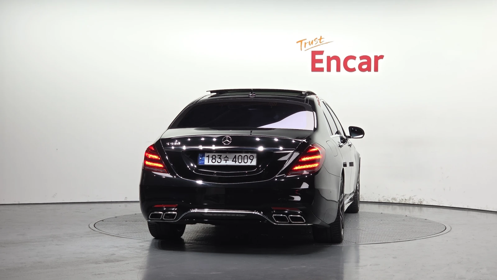 Mercedes-Benz S 500 63 AMG FACE* МАСАЖ* ОБДУХ* ВАКУМ* 360* DIS* КРАЙНА, снимка 4 - Автомобили и джипове - 54876356