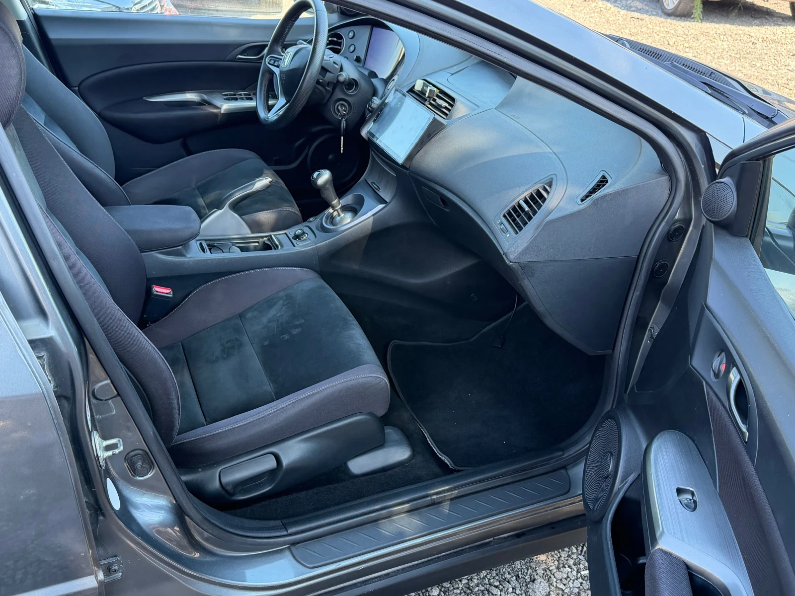 Honda Civic 1, 4 LPG + navi+ kamera, снимка 7 - Автомобили и джипове - 54994685