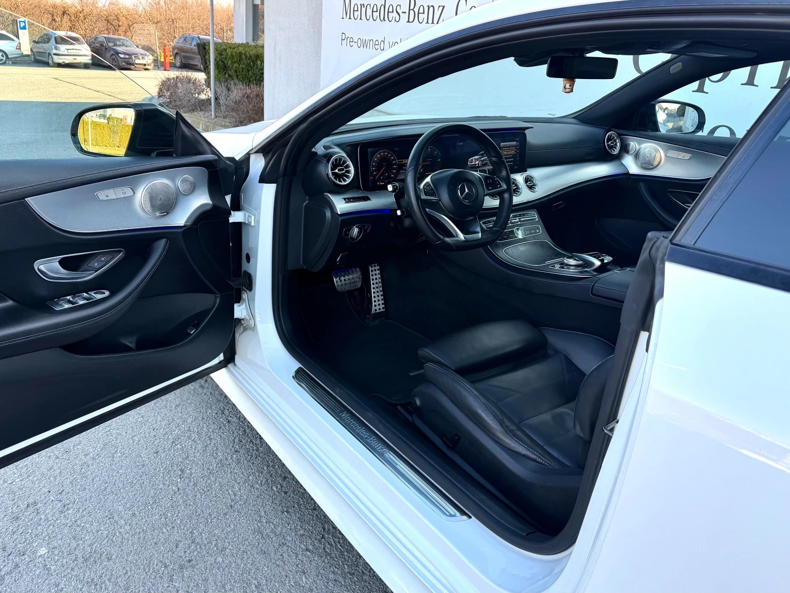 Mercedes-Benz E 220 CDI Coupe AMG Digital Head Up Панорама Silver Star, снимка 5 - Автомобили и джипове - 55044424