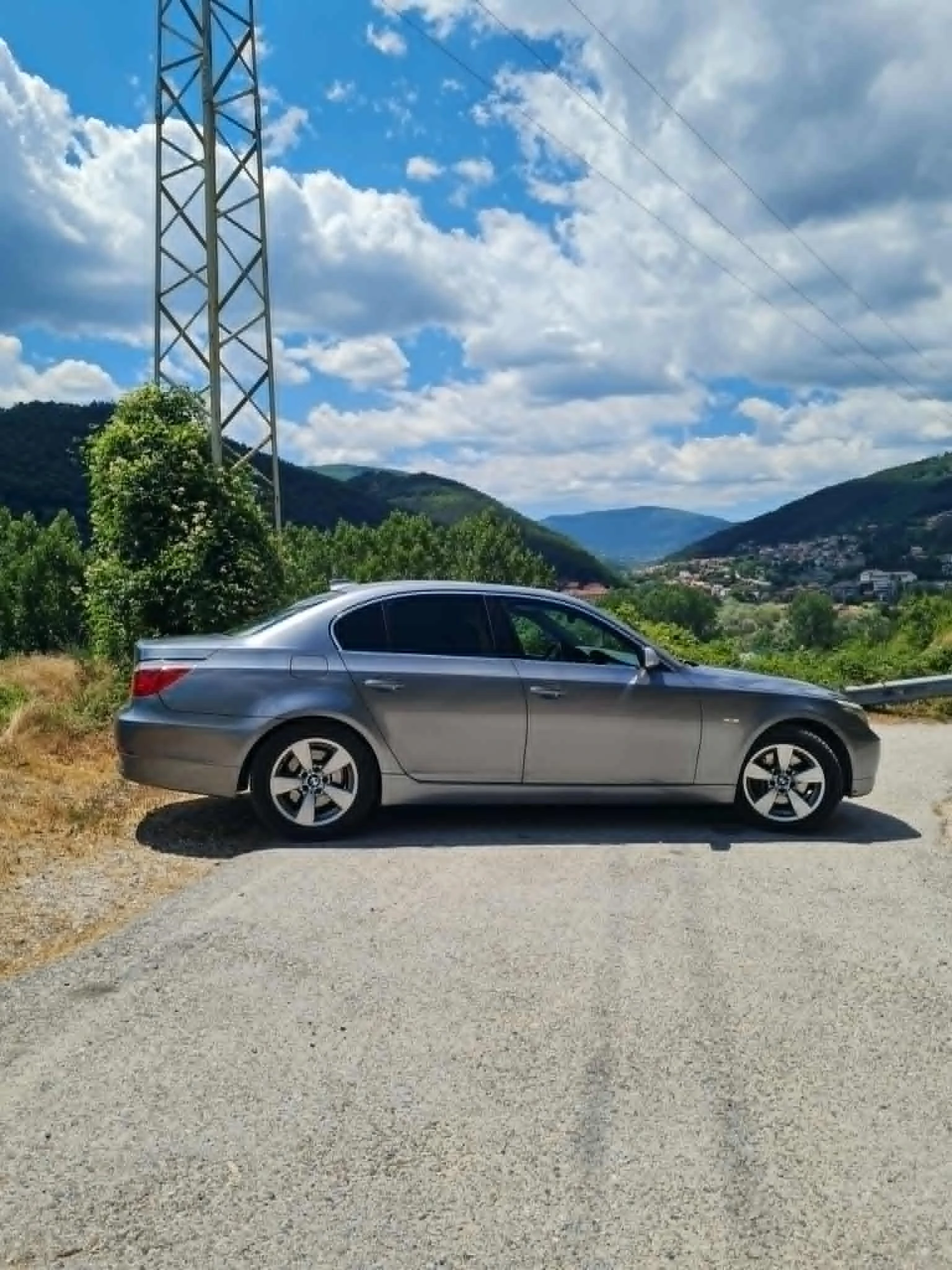 BMW 530 Xi, снимка 3 - Автомобили и джипове - 55154626