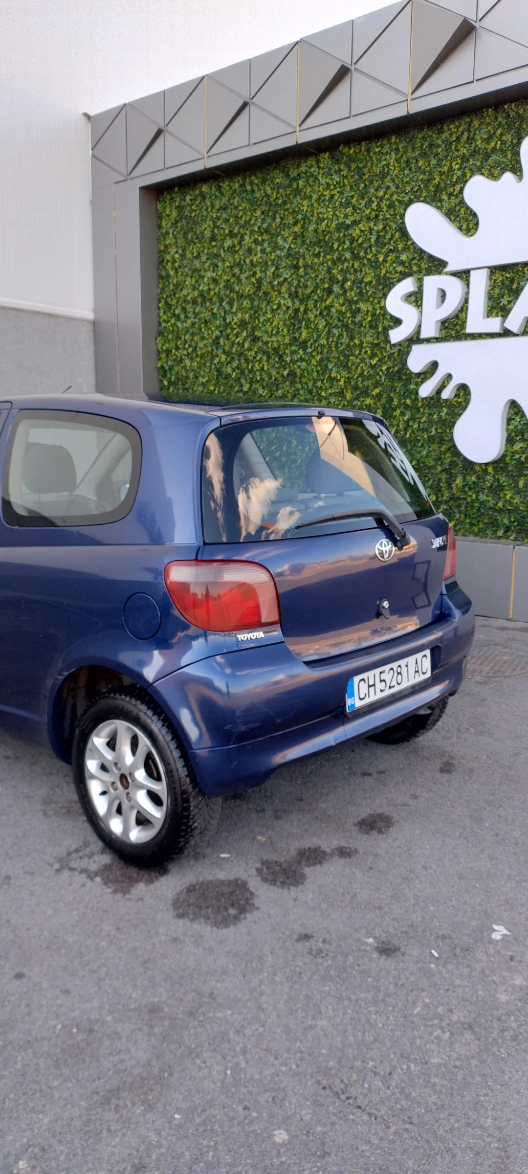 Toyota Yaris 1.3 VVT-i (86к.с.) с 3 врати, снимка 3 - Автомобили и джипове - 55250011