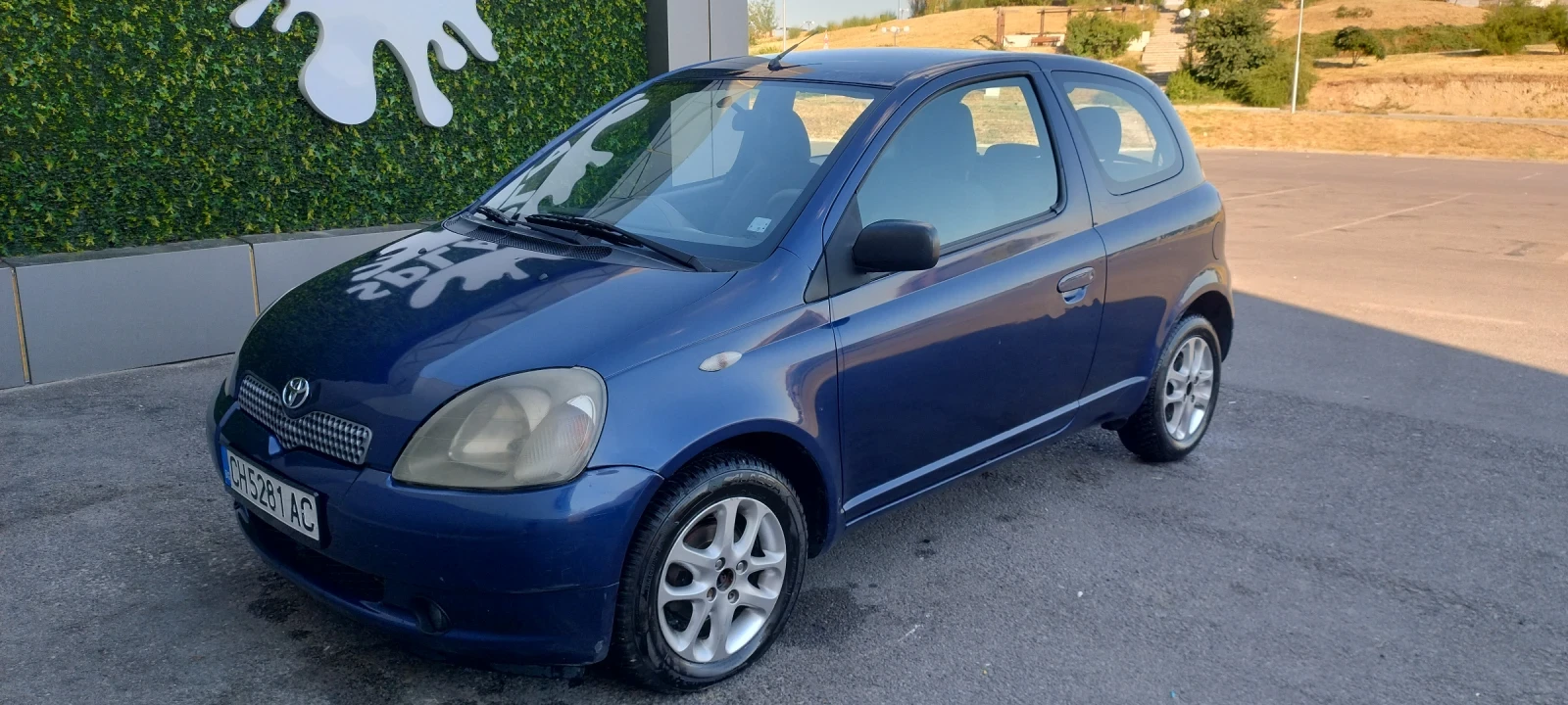 Toyota Yaris 1.3 VVT-i (86к.с.) с 3 врати, снимка 7 - Автомобили и джипове - 55250011