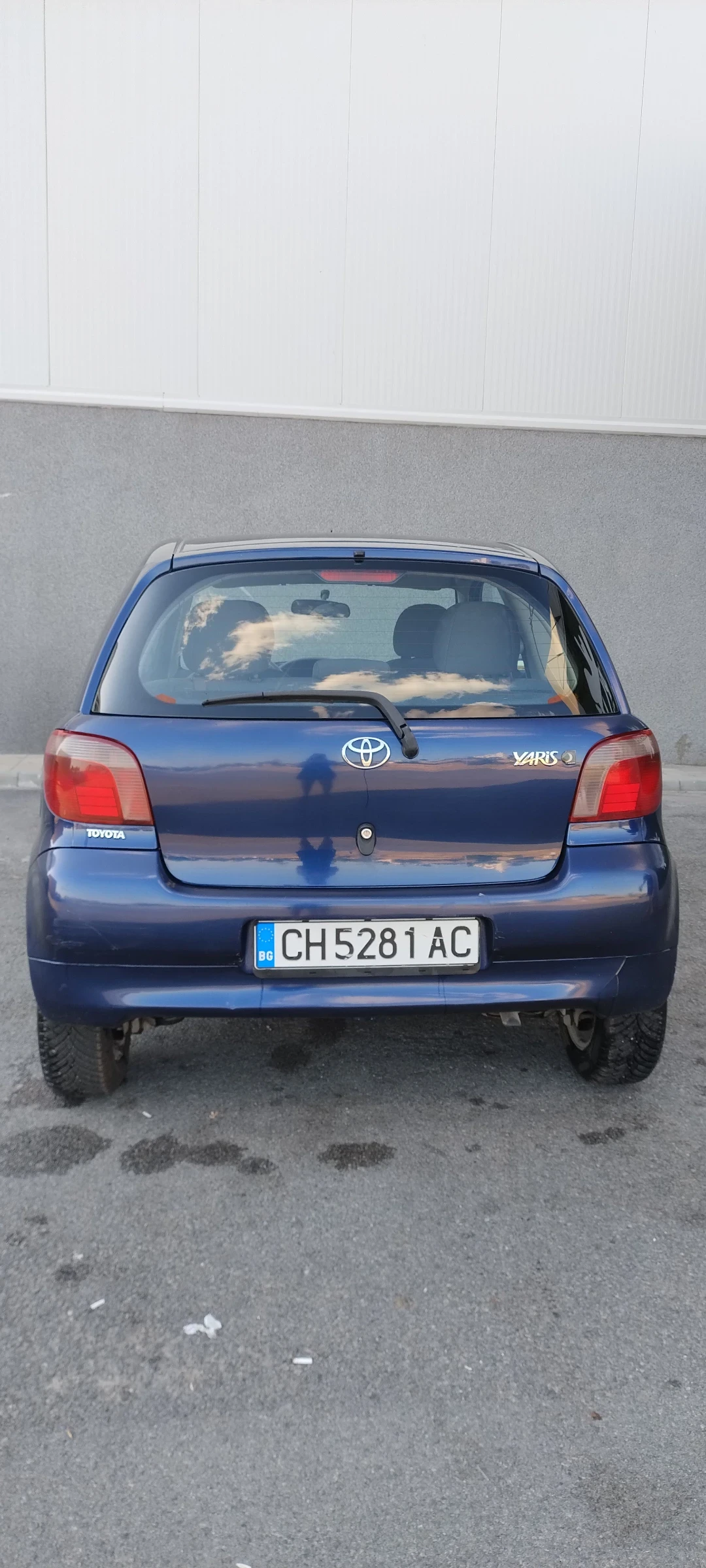Toyota Yaris 1.3 VVT-i (86к.с.) с 3 врати, снимка 4 - Автомобили и джипове - 55250011