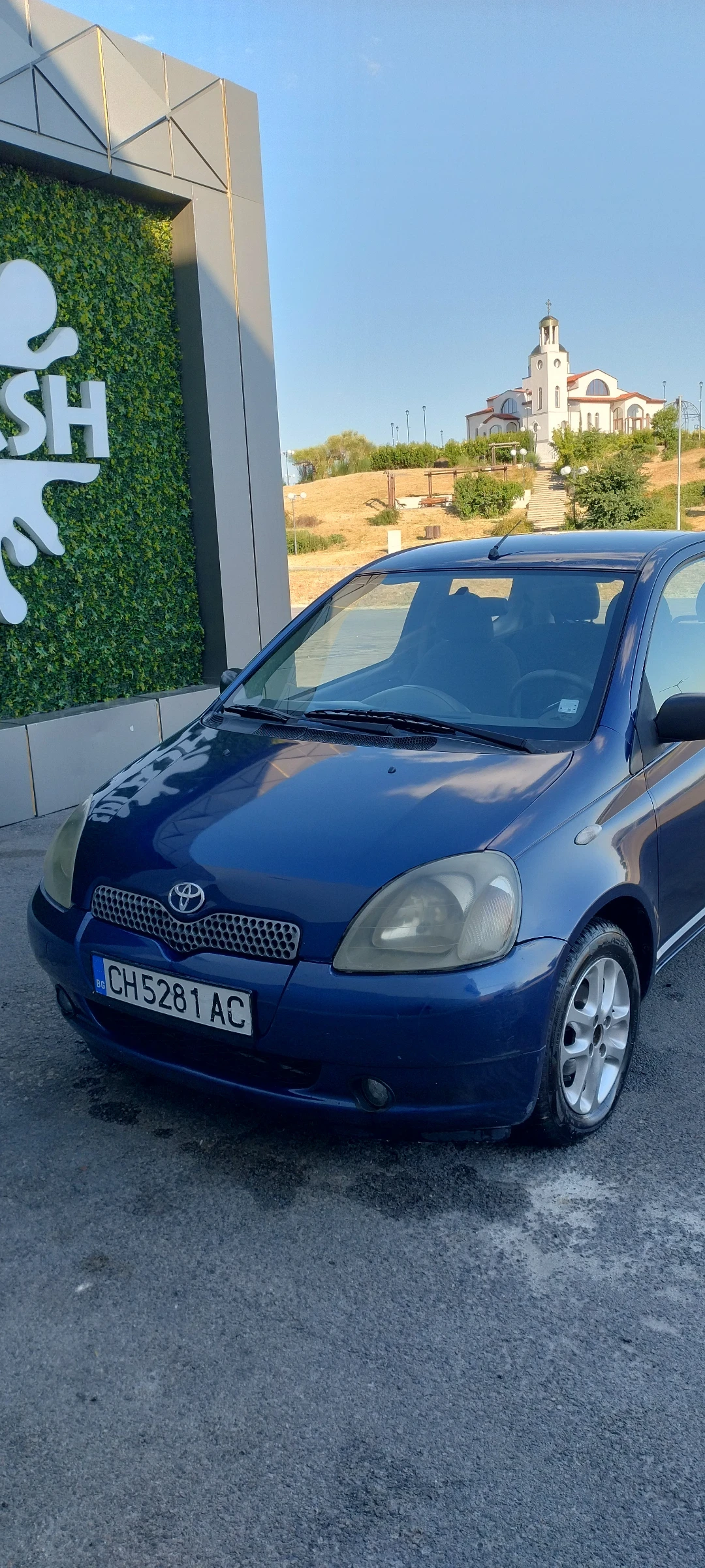 Toyota Yaris 1.3 VVT-i (86к.с.) с 3 врати, снимка 2 - Автомобили и джипове - 55250011