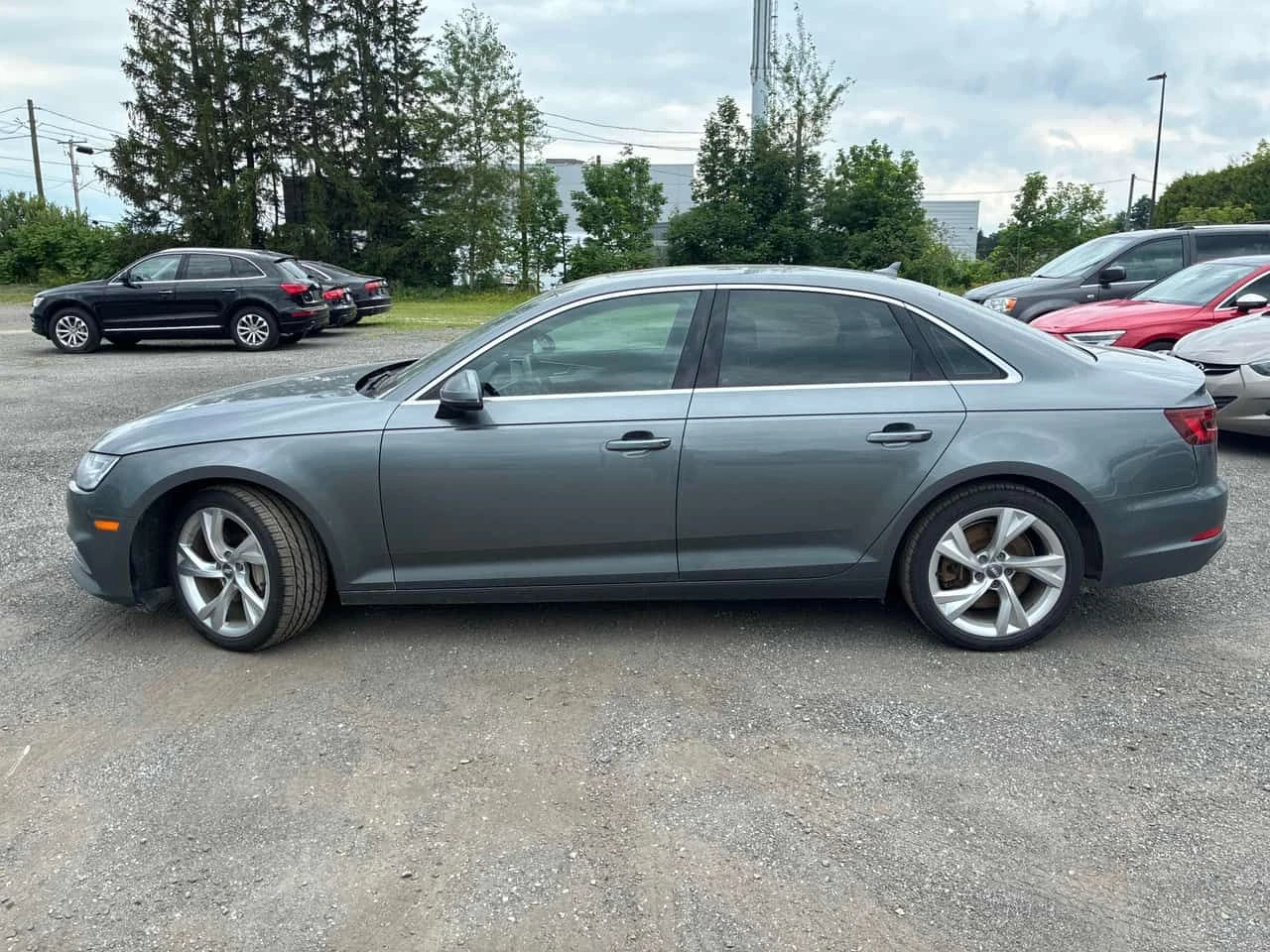 Audi A4 * Progressiv * CARFAX * АВТОКРЕДИТ * , снимка 2 - Автомобили и джипове - 55413353