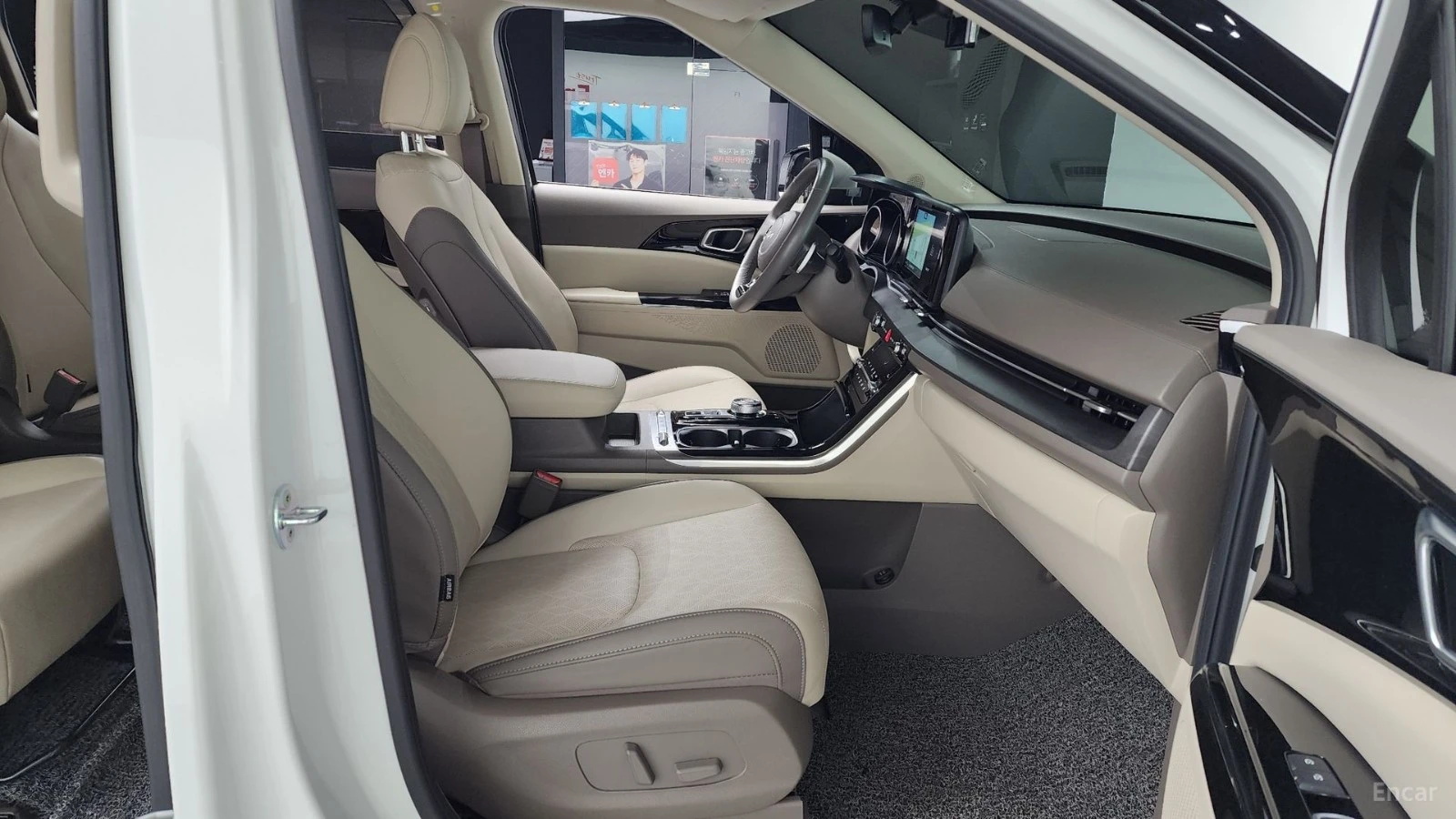 Kia Carnival 9-������ Noblesse* ����* ������* ����*  | Mobile.bg � ����������� 9