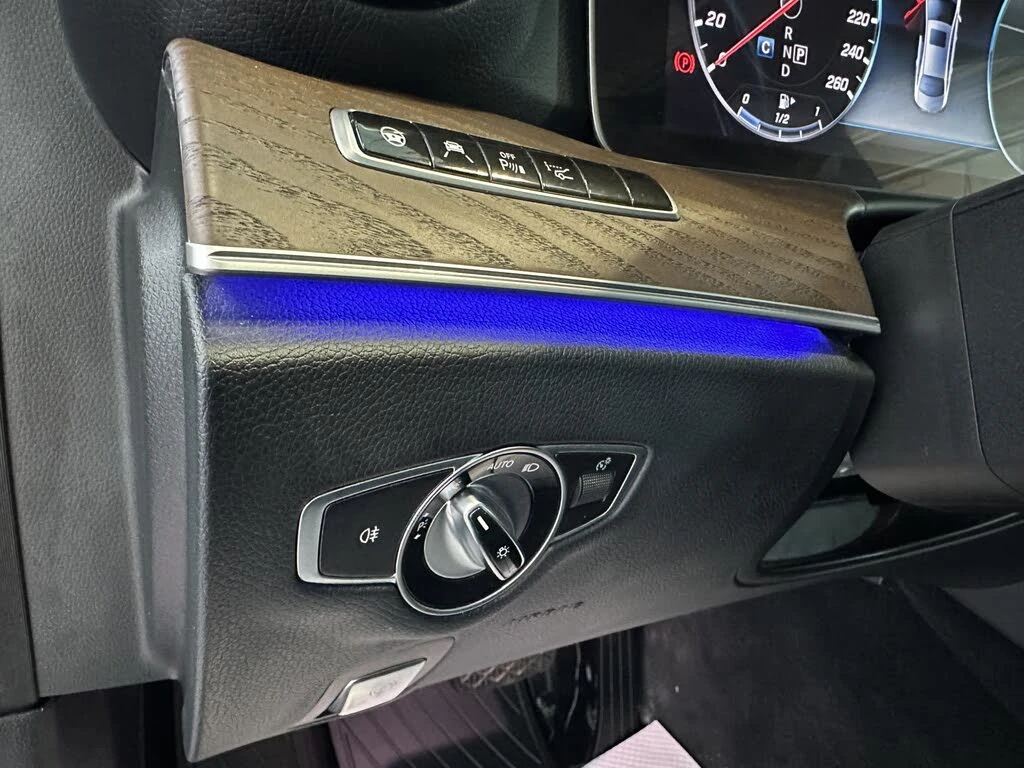 Mercedes-Benz E 400 4MATIC/AMG/360/PANO/BURMESTER/2 КЛЮЧА/, снимка 13 - Автомобили и джипове - 55558149