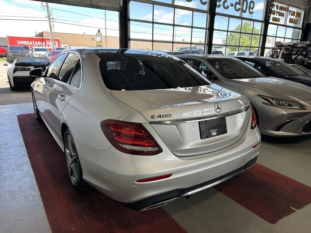 Mercedes-Benz E 400 4MATIC/AMG/360/PANO/BURMESTER/2 КЛЮЧА/, снимка 6 - Автомобили и джипове - 55558149