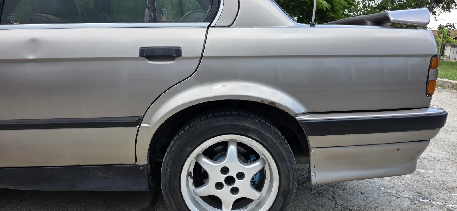 BMW 324 TD, снимка 8 - Автомобили и джипове - 55605255